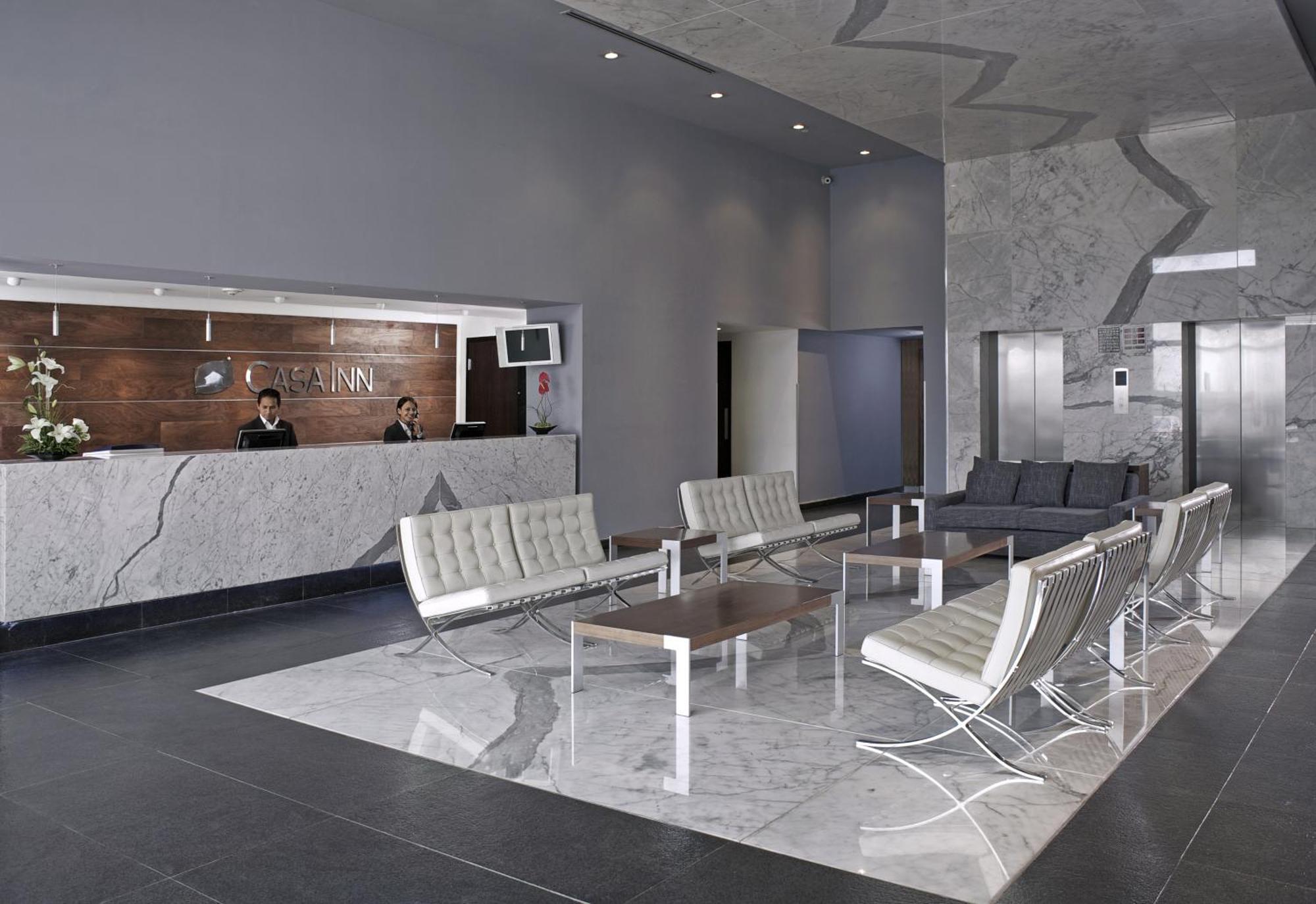 Casa Inn Premium Hotel Queretaro Miranda Exteriör bild Lobby
