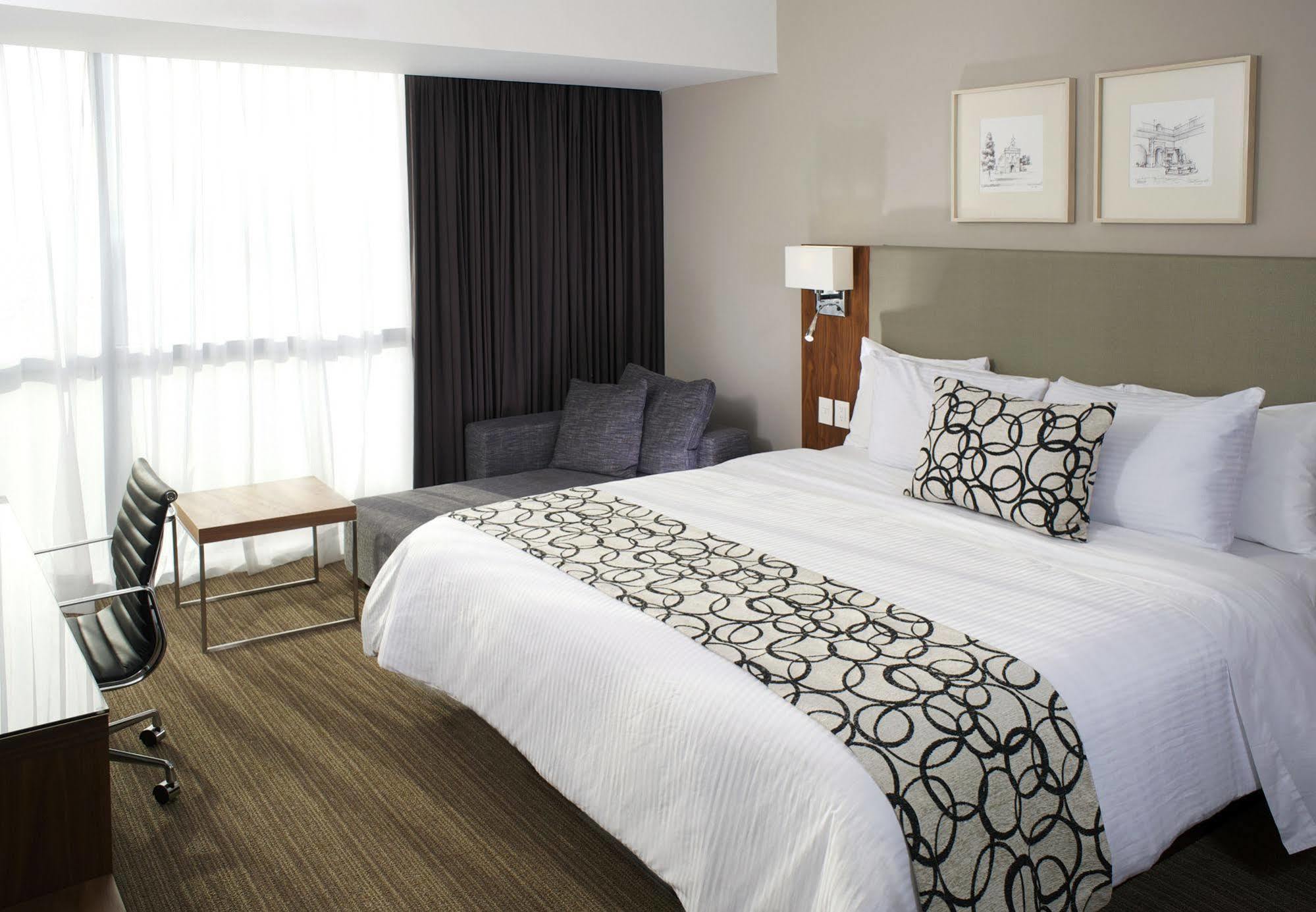 Casa Inn Premium Hotel Queretaro Miranda Exteriör bild